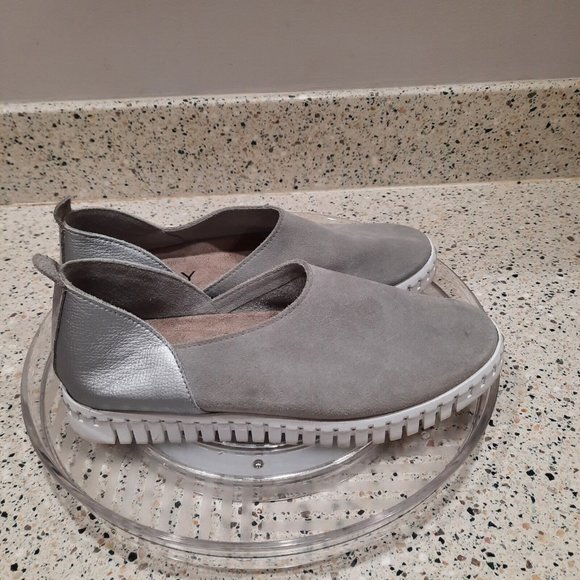 Bendy Crafted in California Gray Suede Comfy Casual Slip On Shoes Sz 37 - Picture 1 of 6
